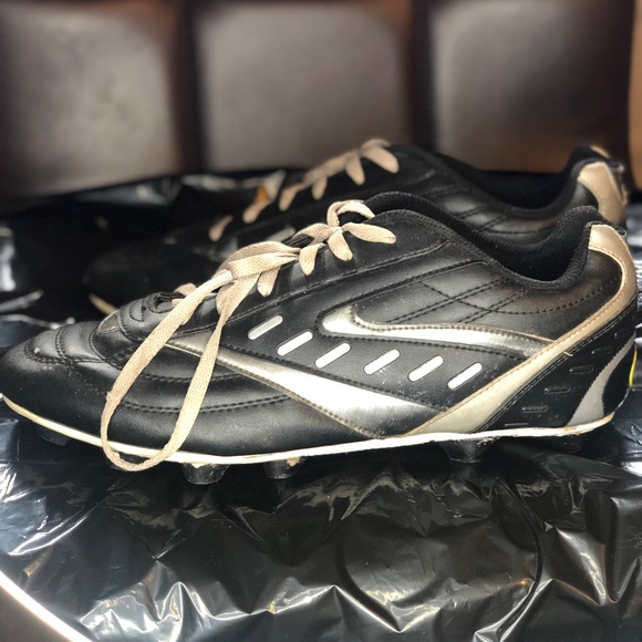Soccer Cleats - Picture 1 of 5